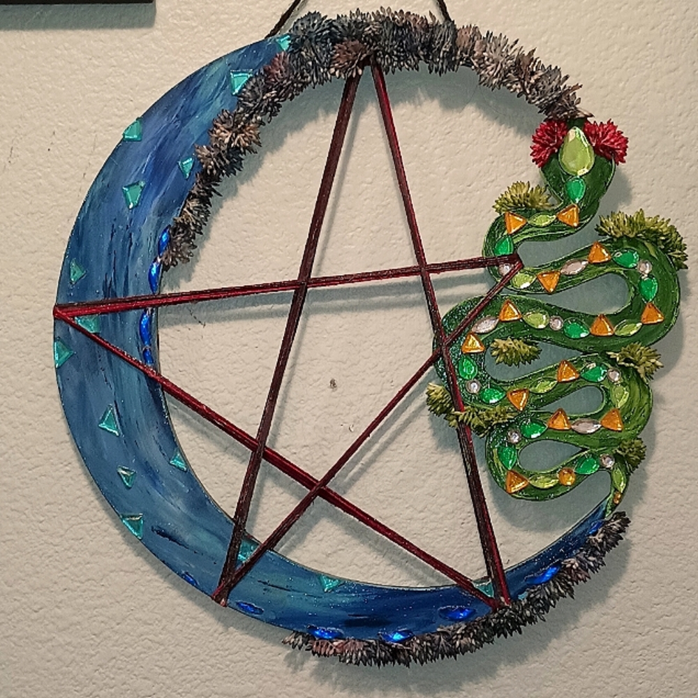 Wall art decor "The Serpent's Crest" by Andy Moon